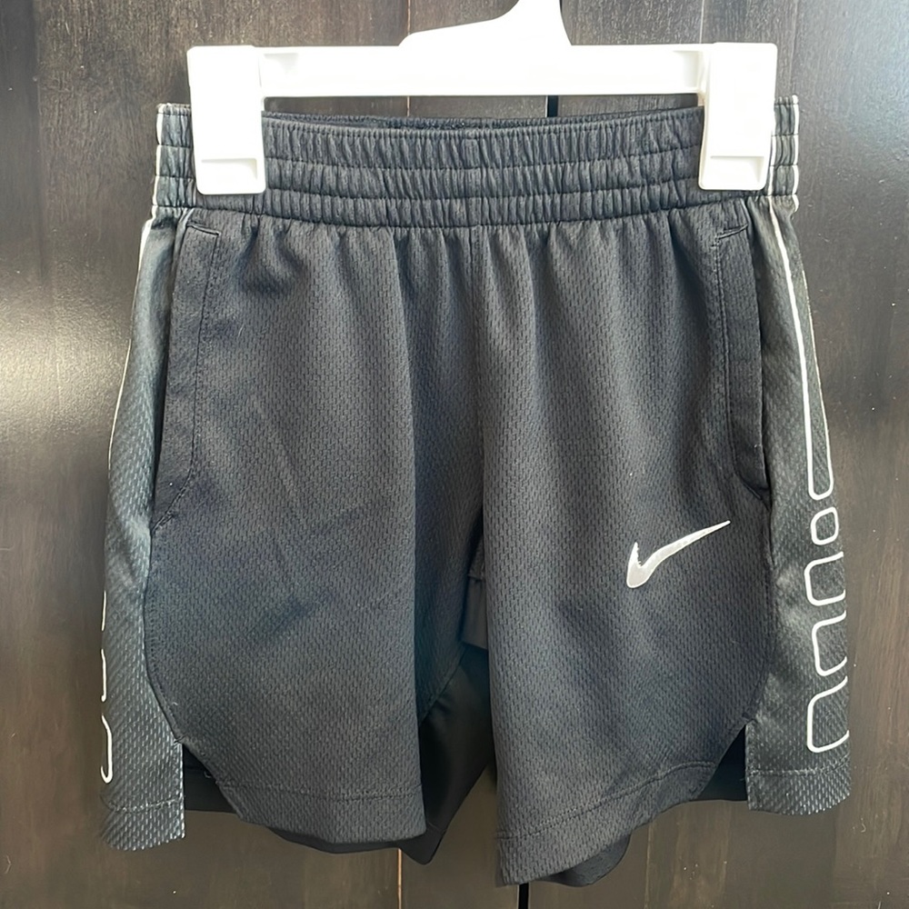 Girls Nike Dri-Fit Shorts. Size small. Color Black. EUC